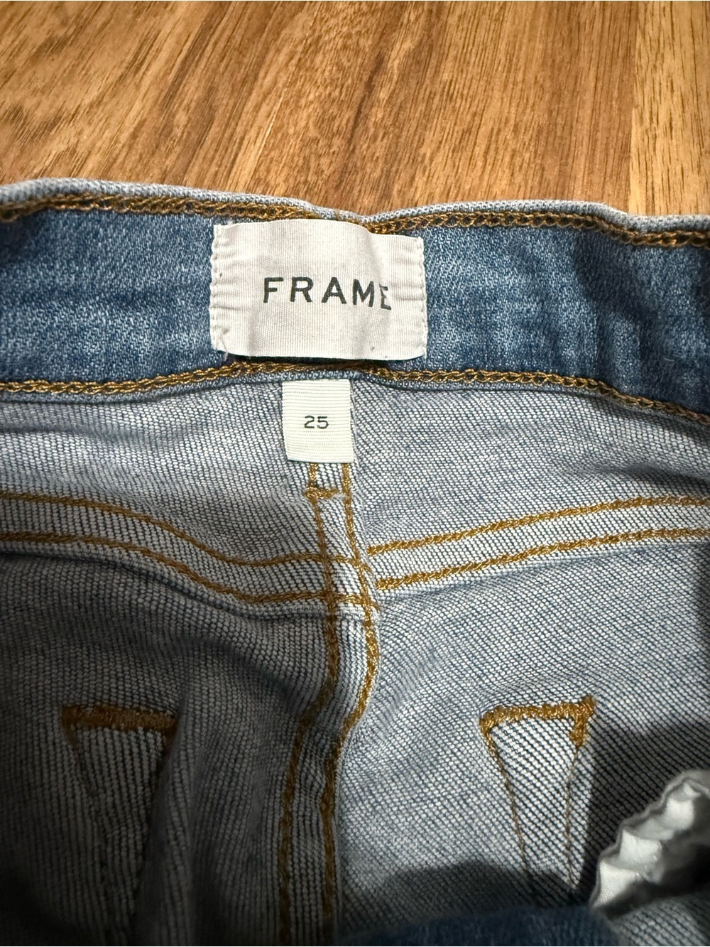 Frame Denim Medium Wash High-Rise Skinny Jeans with Frayed Hem - Picture 7 of 10